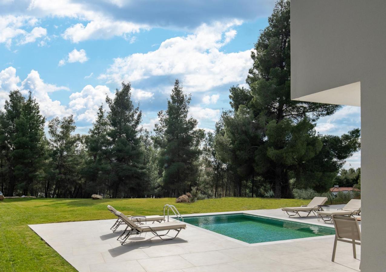 Nikiti Botanic Pool Suites Exteriör bild