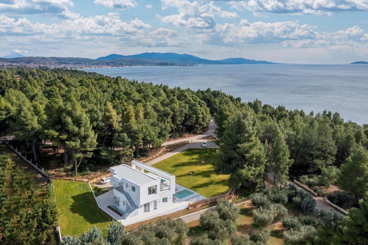 Nikiti Botanic Pool Suites Exteriör bild