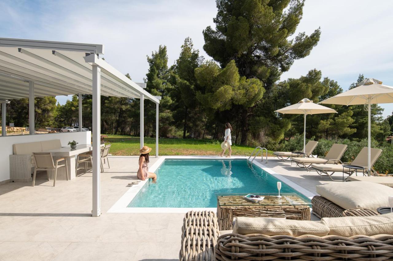 Nikiti Botanic Pool Suites Exteriör bild