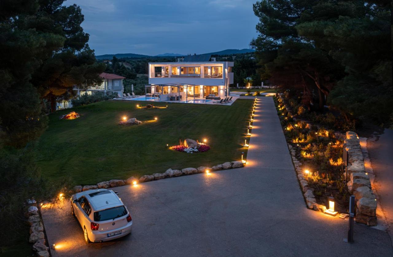 Nikiti Botanic Pool Suites Exteriör bild