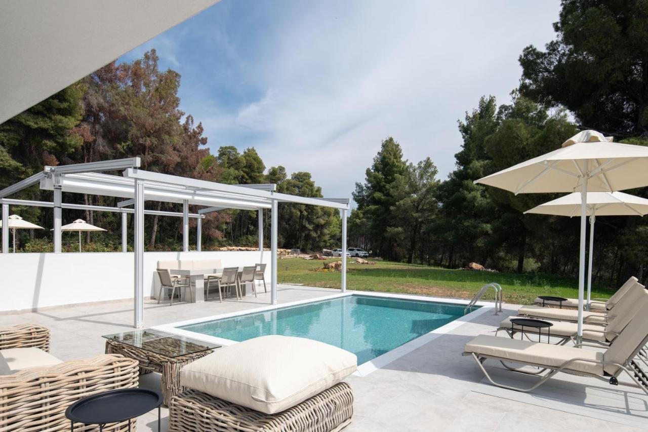 Nikiti Botanic Pool Suites Exteriör bild