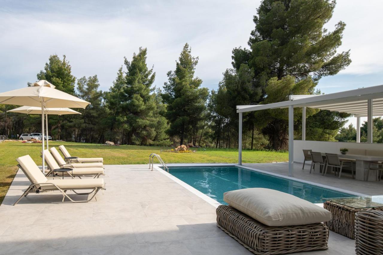 Nikiti Botanic Pool Suites Exteriör bild