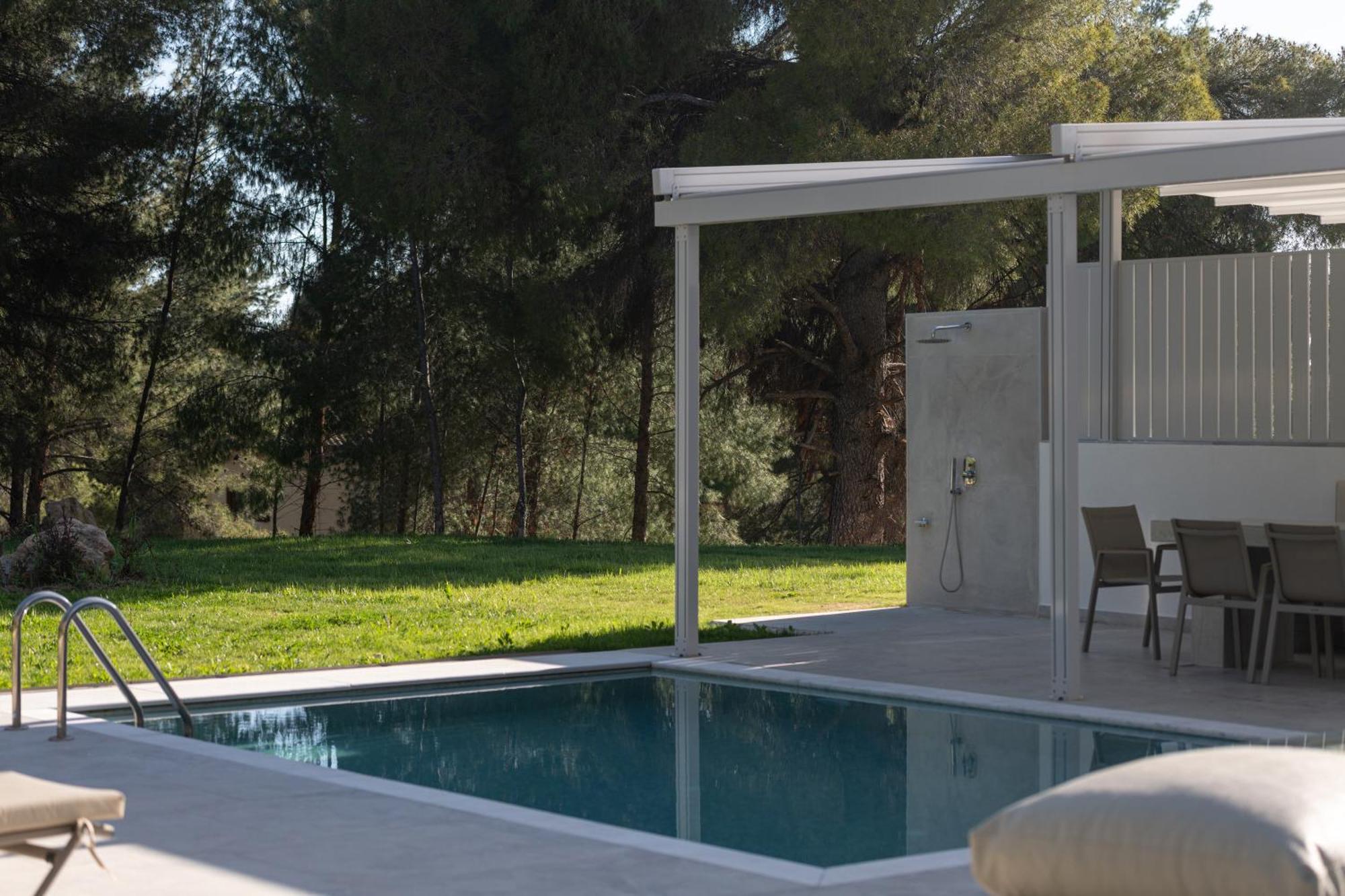 Nikiti Botanic Pool Suites Exteriör bild