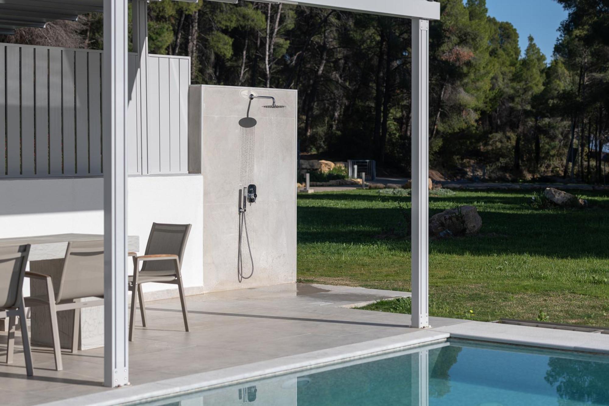 Nikiti Botanic Pool Suites Exteriör bild